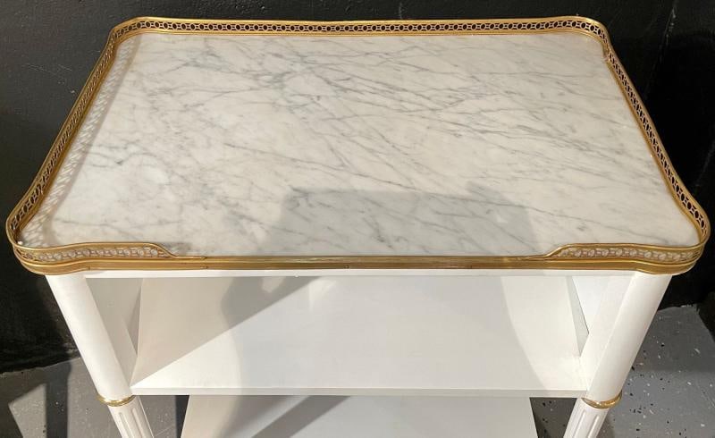 Pair of Swedish Neoclassical Open Nightstands or End Tables Manner Jansen - 7