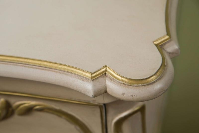 French Bombe Commode Creme Peinte And Parcel Gilt - 6