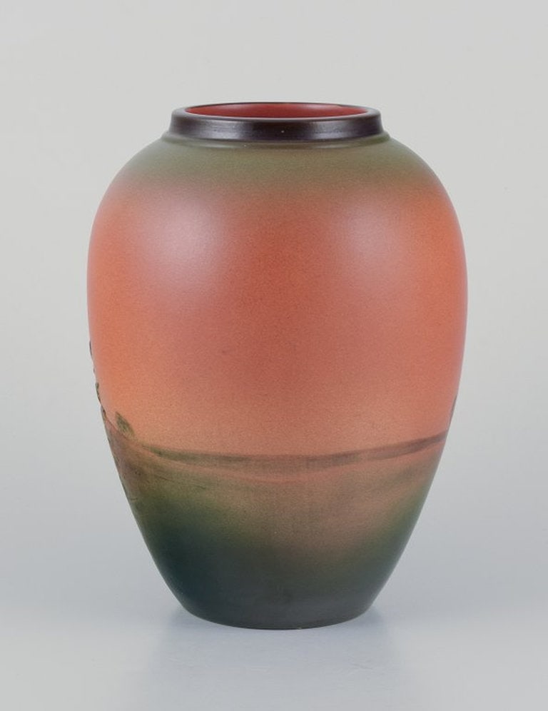 Ipsens Enke, Denmark. Vase in glazed ceramic. 1920s/30s. - 3