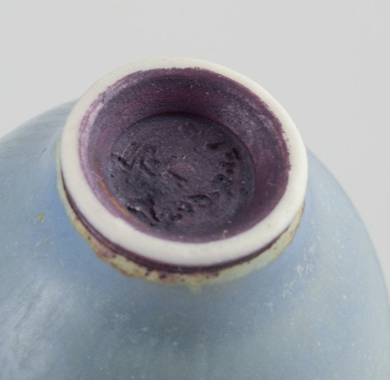 Berndt Friberg for Gustavsberg Studiohand, Sweden. Unique miniature ceramic bowl. Mid 20th century. - 6