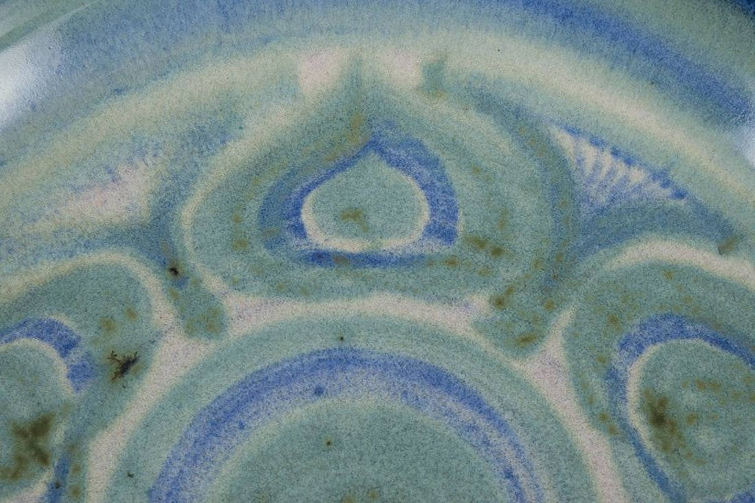 Danish ceramicist. Large ceramic bowl. Ca. 1970s. - 6