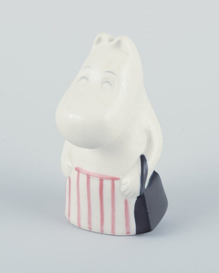 Arabia, Finland. Hand-painted ceramic figurine of Moominmamma from the Moomins. Late 20th century. (1 of 7)