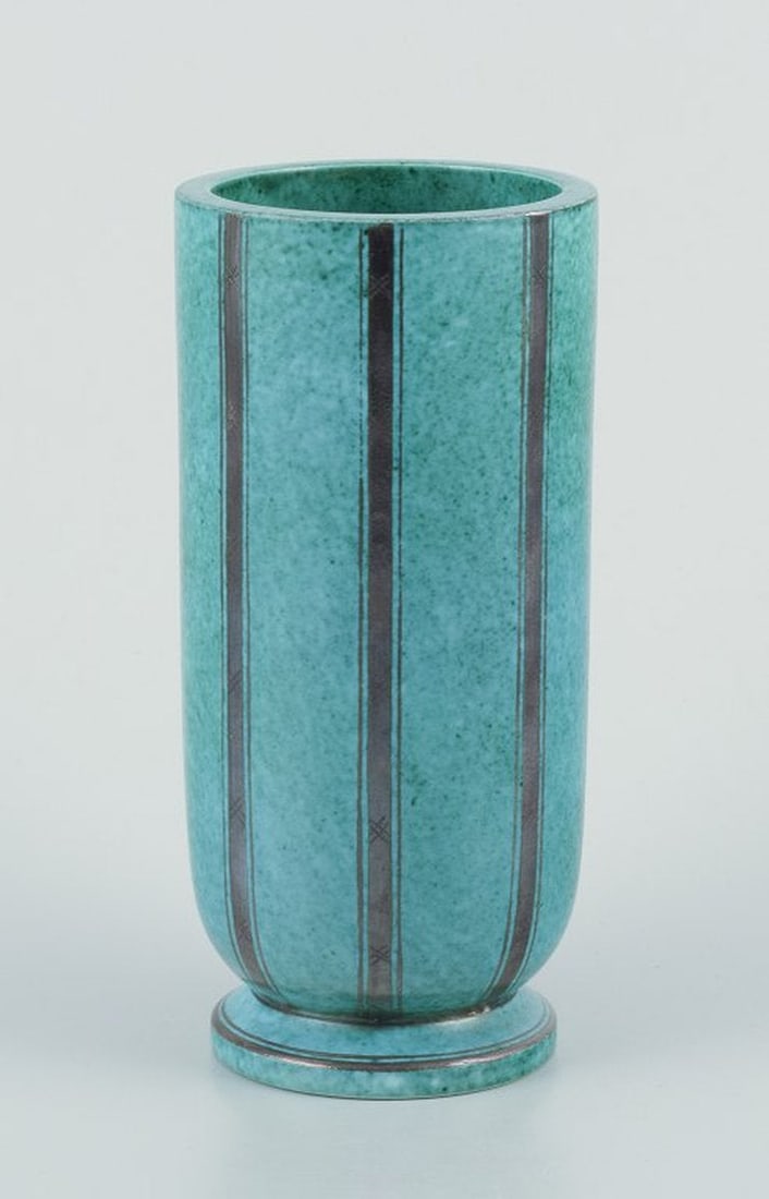 Wilhelm Kage for Gustavsberg, Sweden. 'Argenta' ceramic vase. Circa 1940s. - 2