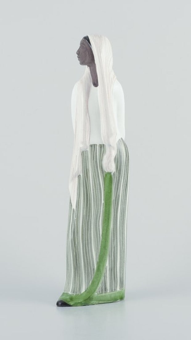 Mari Simmulson for Upsala-Ekeby, Sweden. Ceramic figure of an Indonesian woman. Approx 1950. - 3