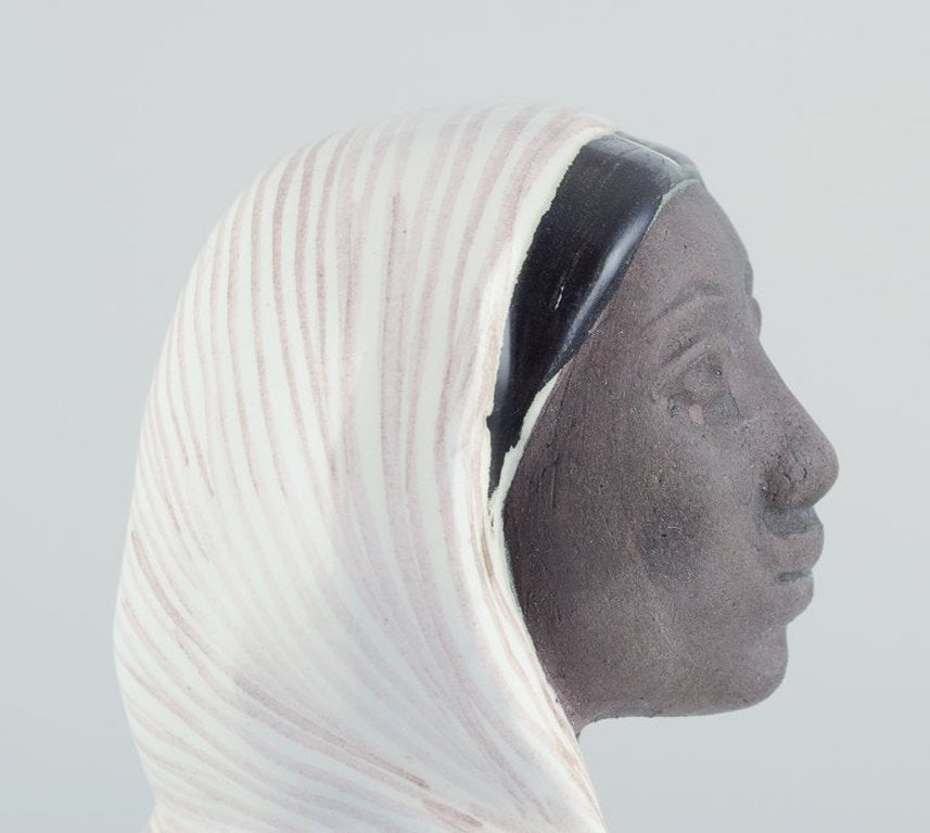 Mari Simmulson for Upsala-Ekeby, Sweden. Ceramic figure of an Indonesian woman. Approx 1950. - 6