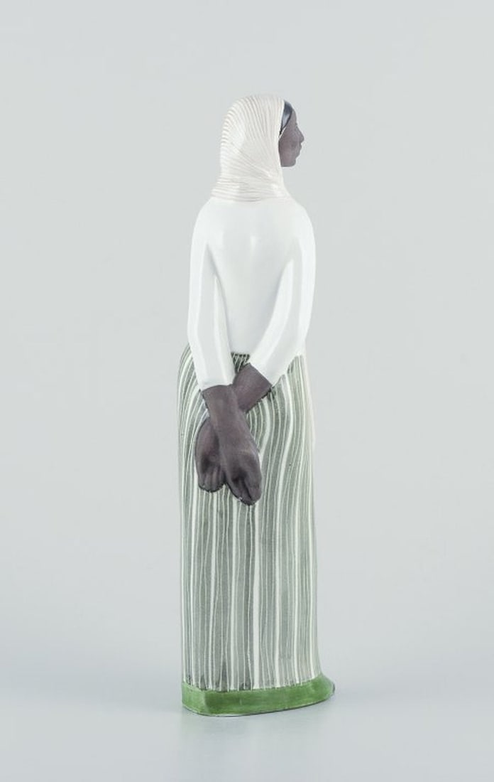 Mari Simmulson for Upsala-Ekeby, Sweden. Ceramic figure of an Indonesian woman. Approx 1950. - 7