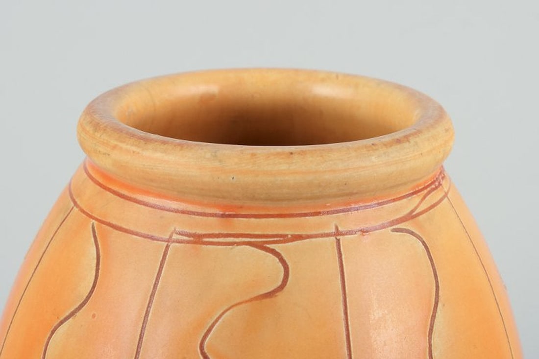 Kahler, Denmark. Ceramic vase in uranium glaze. Circa 1930s. - 4