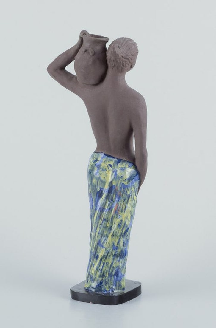 Bengt Wall, Sweden. Tall Bali girl in raw and glazed ceramic. 1950s. - 7