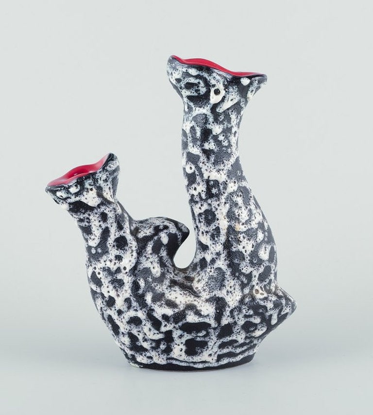 Vallauris, France. Ceramic vase in brutalist style. 1960s/70s. - 2