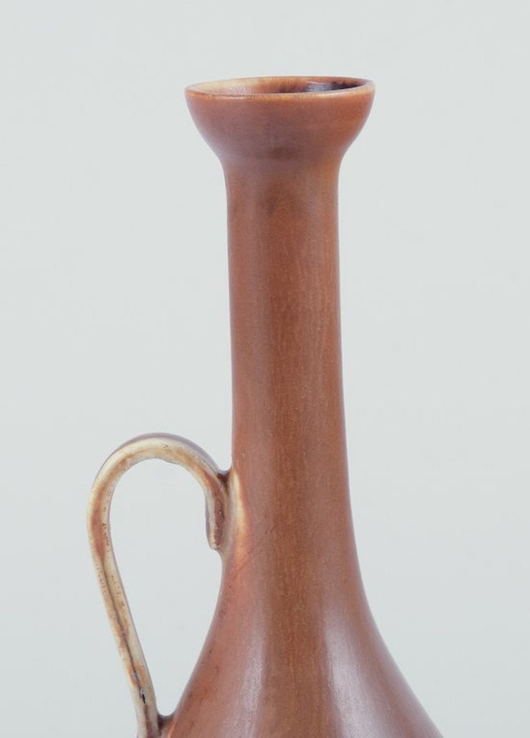 Berndt Friberg for Gustavsberg, Studiohand. Ceramic jug with handle. 1940s. - 5