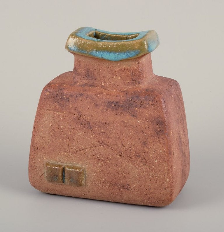 Curt Magnus Addin, Swedish ceramist. Own studio. Unique ceramic vase in a modernist style. Chamotte - 3