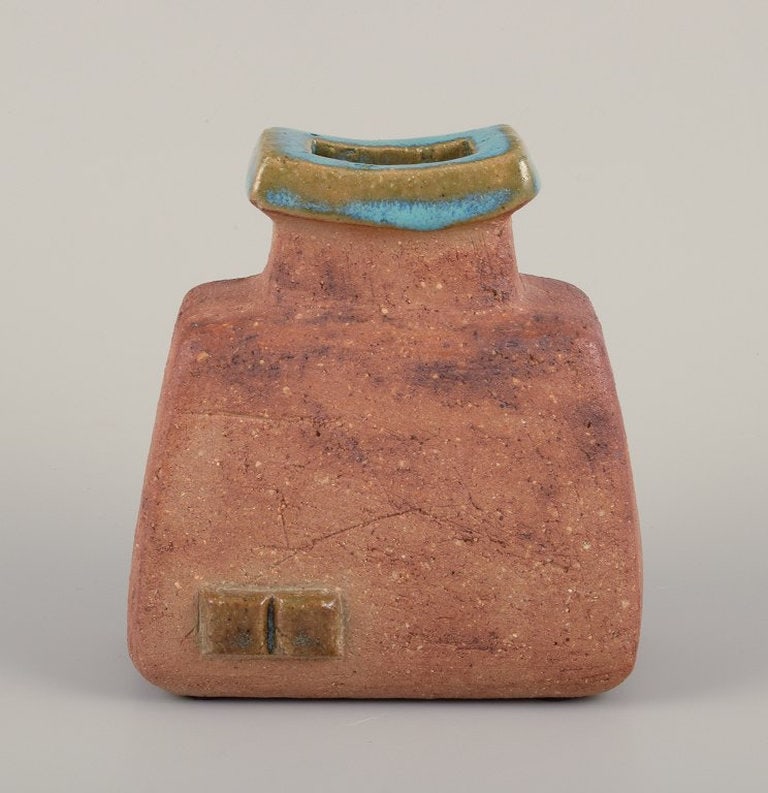 Curt Magnus Addin, Swedish ceramist. Own studio. Unique ceramic vase in a modernist style. Chamotte - 4