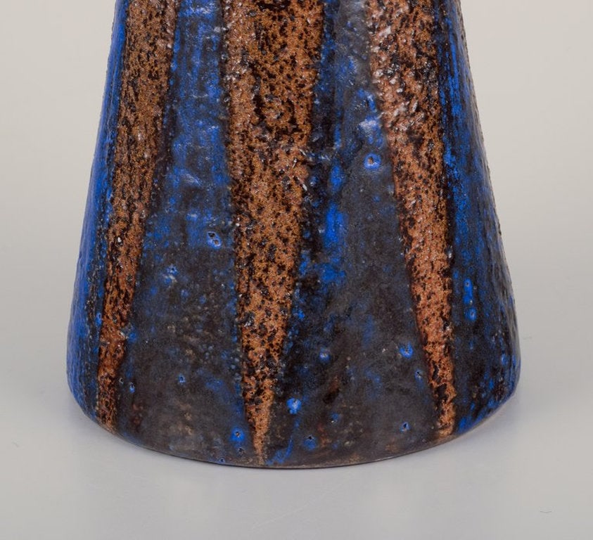 Mari Simmulson for Upsala Ekeby, Sweden. Ceramic vase with blue and earth-tone glaze. Approximately - 5