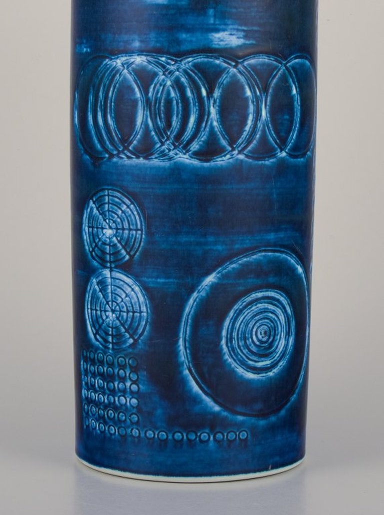 Olle Alberius for Rorstrand, Sweden. Large 'Sarek' ceramic vase in a modernist design with circles. - 4