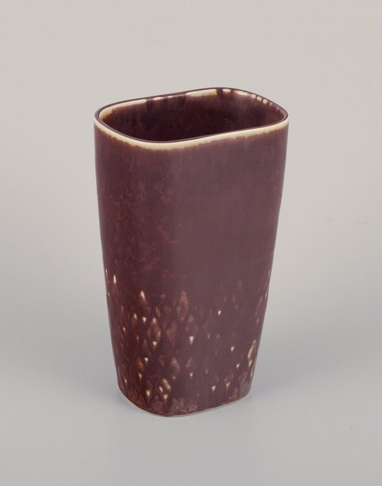 Carl Harry Stalhane for Rorstrand, Sweden. Ceramic vase in brown tones. Mid-20th century. - 4