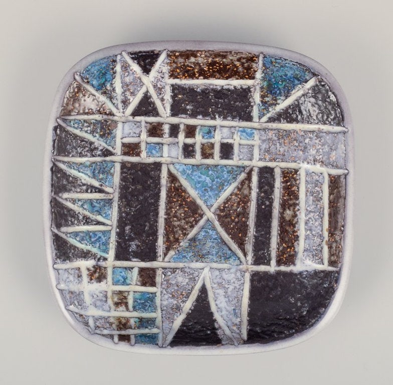 Ingrid Atterberg for Upsala Ekeby, Sweden. Ceramic 'Tri' dish. Geometric pattern with polychrome - 4