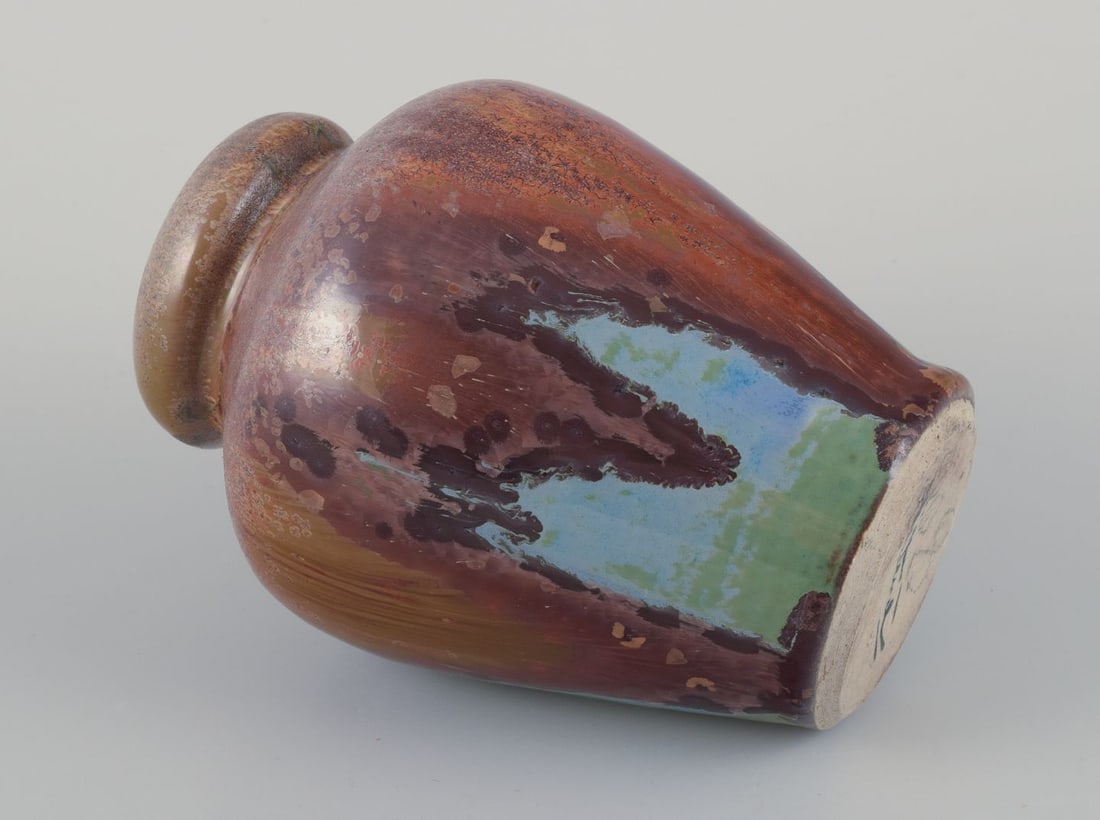 French ceramicist. Small ceramic vase with dripping glaze. 1960/70s. - 7