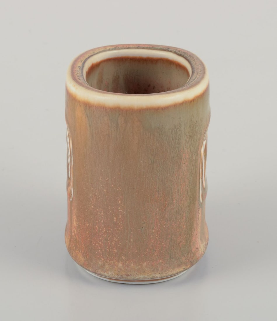Gunnar Nylund for Rorstrand. Small ceramic vase with glaze in earthy tones. Mid-20th C. - 7