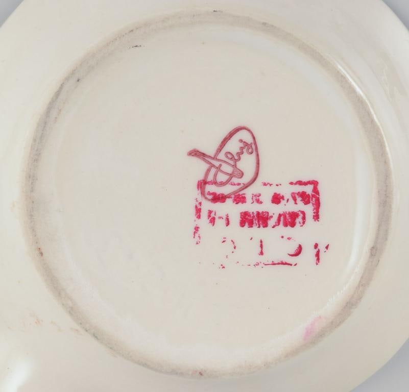 French ceramicists. Two ashtrays and a small bowl. Mid-20th C. - 8