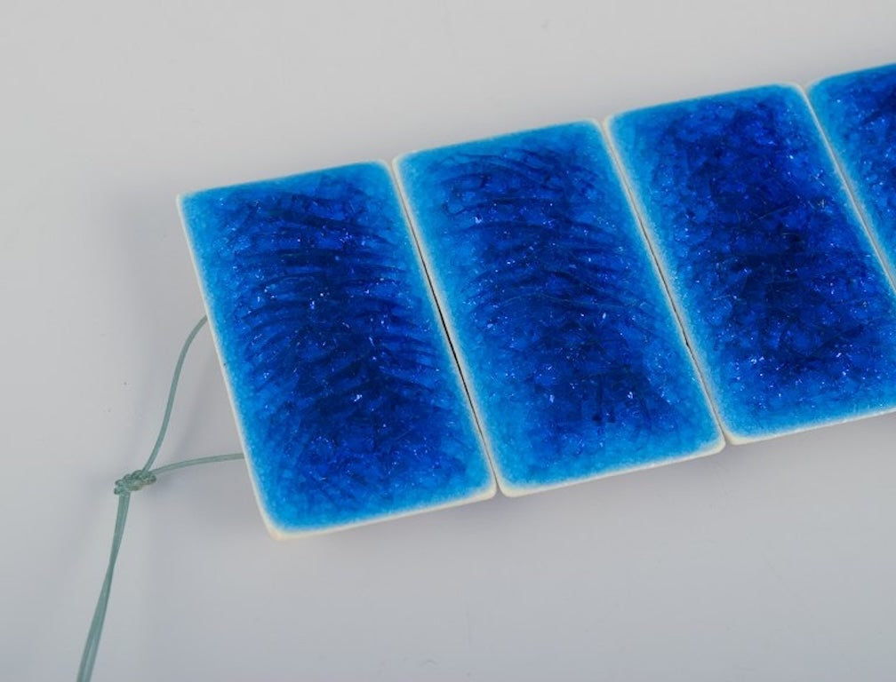 Ole Bjorn Kruger, Danish sculptor and ceramicist. Unique stoneware bracelet in blue shades. - 5