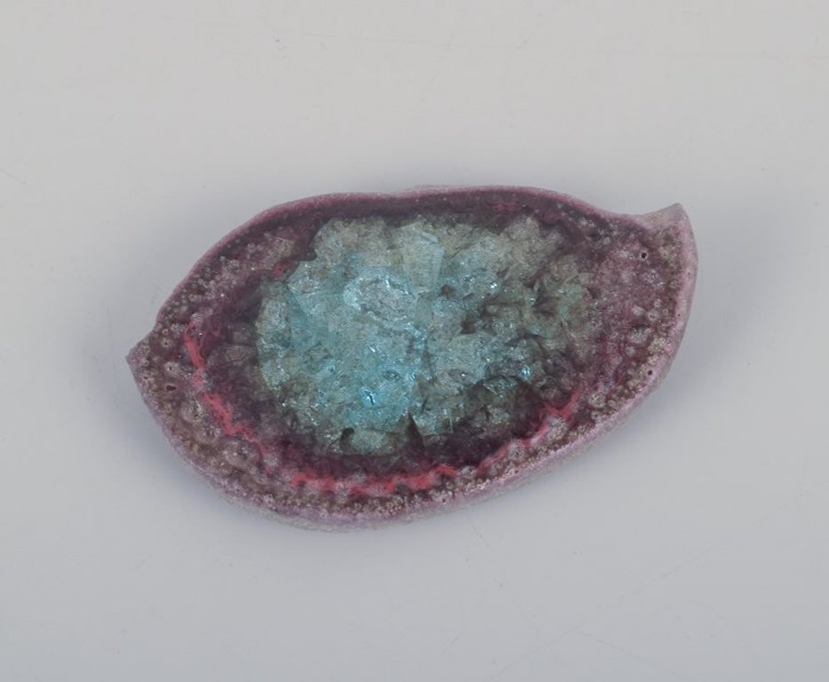 Ole Bjorn Kruger, Danish sculptor and ceramicist. Six unique glazed stoneware brooches in blue and - 5