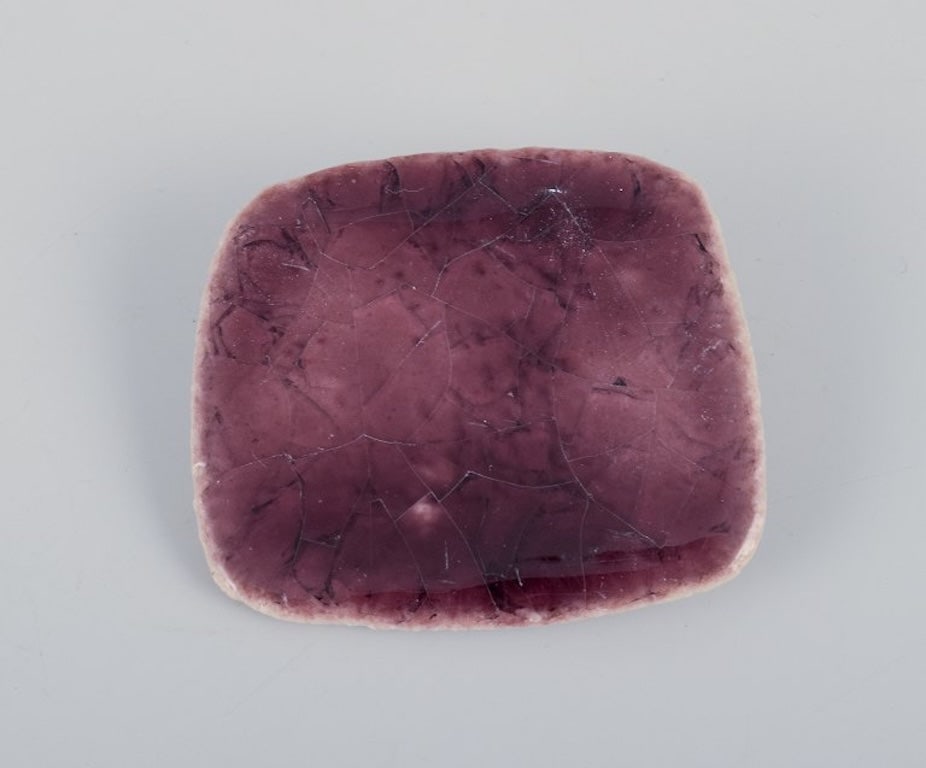 Ole Bjorn Kruger, Danish sculptor and ceramicist. Five unique brooches in glazed stoneware in blue - 3