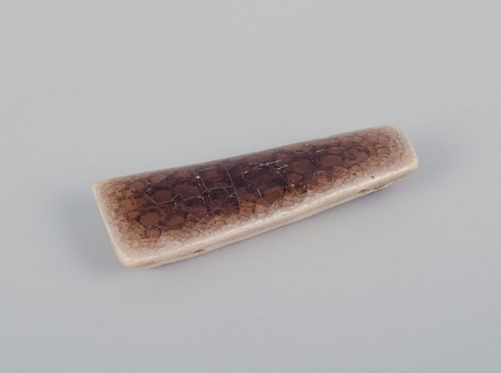 Ole Bjorn Kruger, Danish sculptor and ceramicist. Ten unique brooches in glazed stoneware in blue, - 8