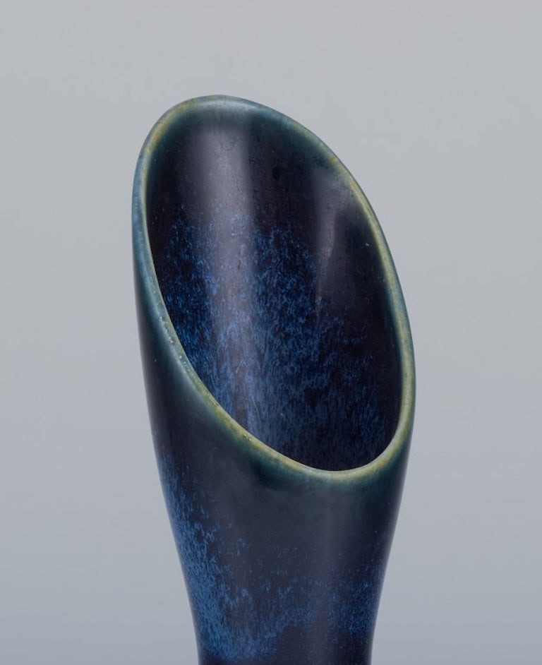 Stig Lindberg for Gustavsberg, Sweden. Modernist ceramic vase, glaze in blue shades. 1960s. - 4