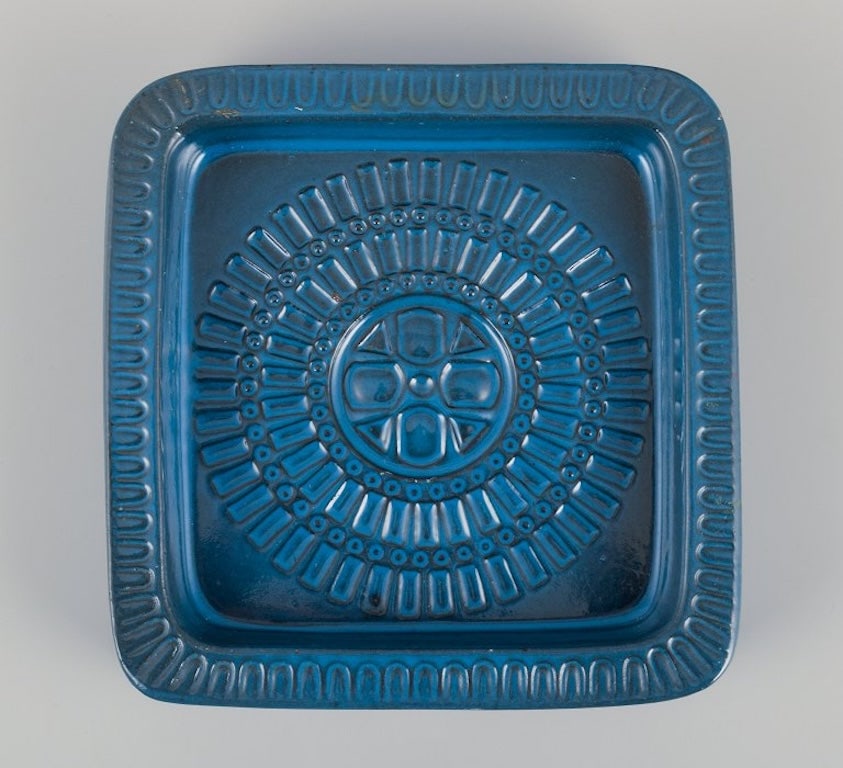 Mari Simmulson for Upsala-Ekeby, Sweden. Square ceramic bowl with geometric pattern. Approximately - 5