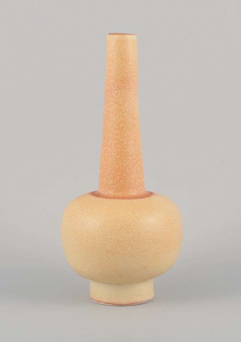 Bobergs Fajansfabrik/Gefle, Sweden. Large ceramic vase, narrow-necked. Approximately 1960. - 3