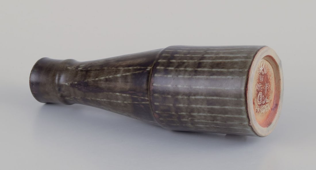 Carl Harry Stalhane for Rorstrand Atelje, Sweden. Bottle-shaped ceramic vase. Approx. 1960. - 7