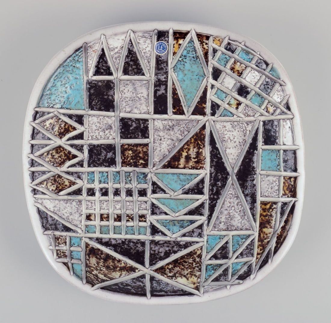 Ingrid Atterberg for Upsala Ekeby. Large ceramic dish. Geometric pattern. Approx. 1960. - 4