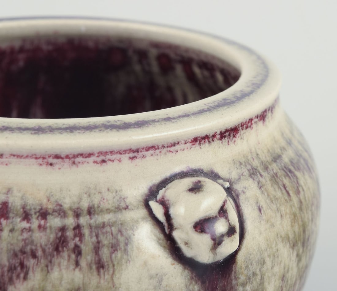 Rolf Fagerberg, Swedish ceramicist. Ceramic jar. Glaze in violet and sand colored tones. Late 20th - 6