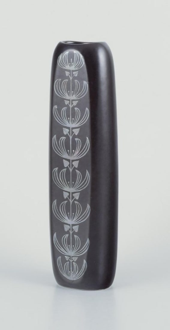 Sven Johnson for Gustavsberg."Facett" ceramic vase. Motif of peacock and flowers. 1970s/80s. - 4