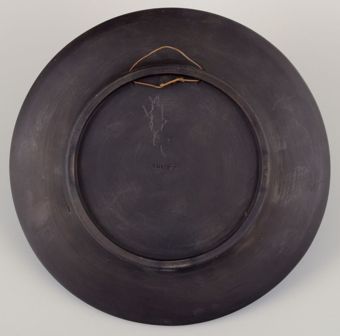Hjorth, Bornholm. Wall plaque and lidded jar in black terracotta. Early 20th C. - 5