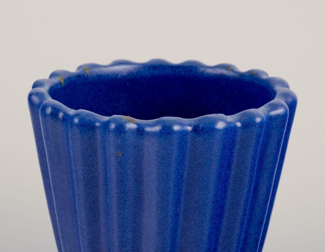 Christian Poulsen, Denmark. Unique ceramic vase in a grooved design. Dated 1937. - 4