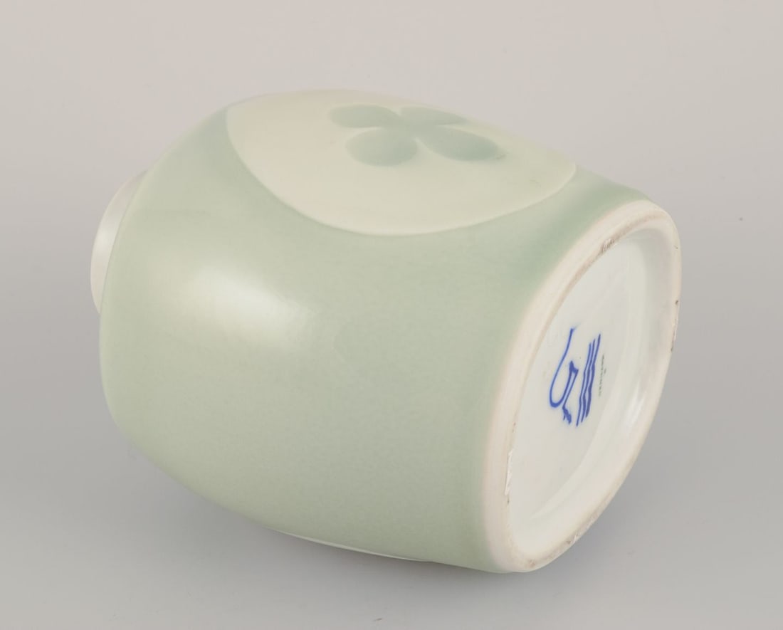 Nils Thorsson for Royal Copenhagen. Rare ceramic vase in celadon glaze. 1930s/40s. - 8