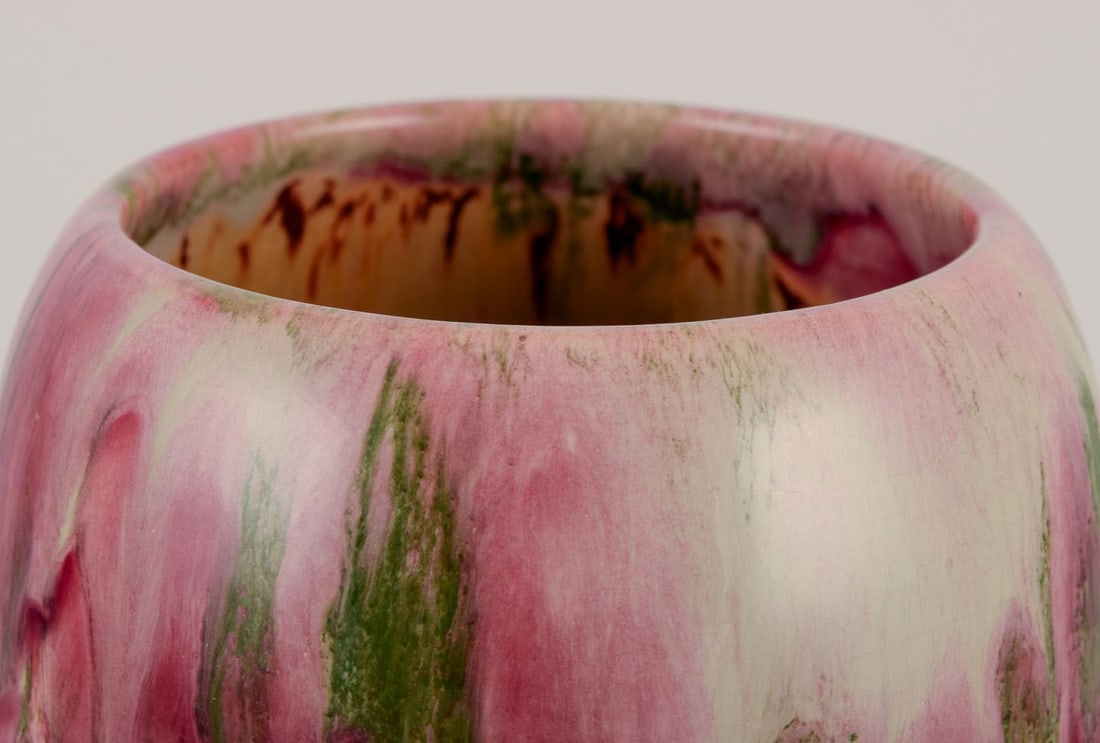 Michael Andersen, Bornholm. Large ceramic vase with float glaze in violet and green shades. Mid 20th - 5