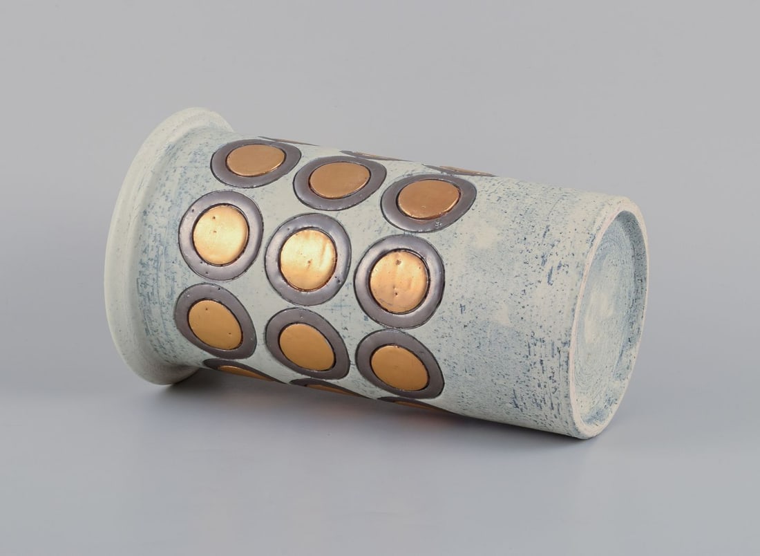 Aldo Londi for Bitossi, Italy. Large "Ikano" ceramic vase with gray glaze and silver-gold circles. - 6