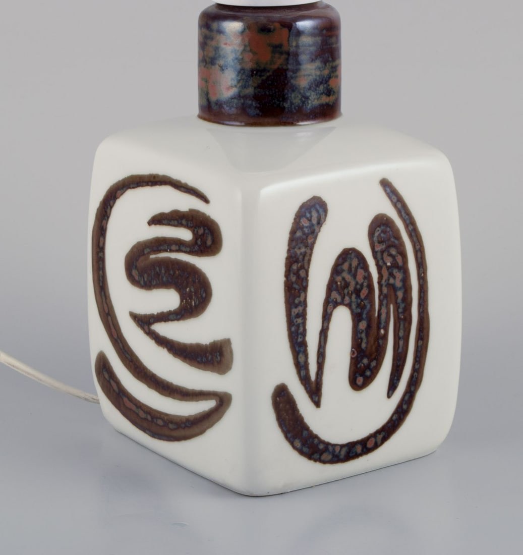 Carl Harry Stalhane for Rorstrand. "Orient" ceramic table lamp. Abstract motifs. Japanese style. - 3