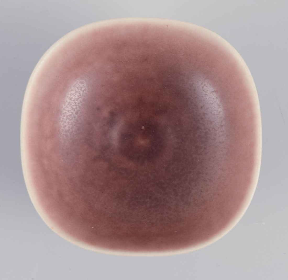Berndt Friberg for Gustavsberg Studio. Miniature bowl in glazed ceramic. Mid-20th C. - 5