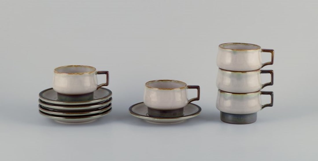 Bing and Grondahl, "Tema". Five sets of tea cups and saucers in stoneware.: Bing and Grondahl, "Tema". Five sets of tea cups in stoneware. From the 1970s. Model: 675. Marked. In perfect condition. First factory quality. Cup: Diameter 8.5 cm without handle x Height 6.4 cm. Sau