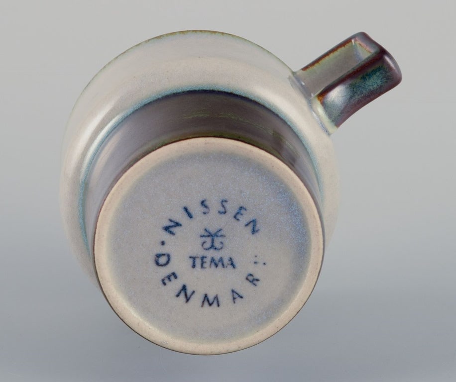 Bing and Grondahl, Tema. Four sets of coffee cups and saucers in stoneware. 1970s. - 7
