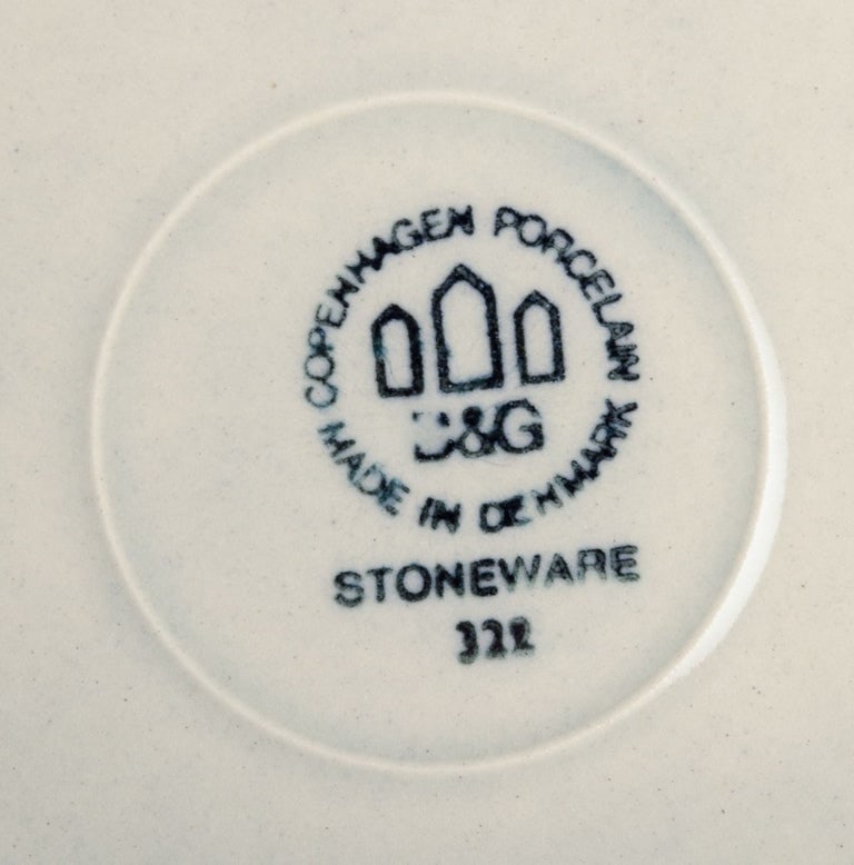 Bing and Grondahl "Colombia". A set of seven deep plates in stoneware. 1970s. - 5
