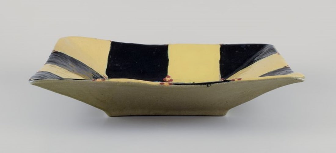 Bjorn Wiinblad, own workshop. Large ceramic bowl with female motif. Dated 1965. - 4