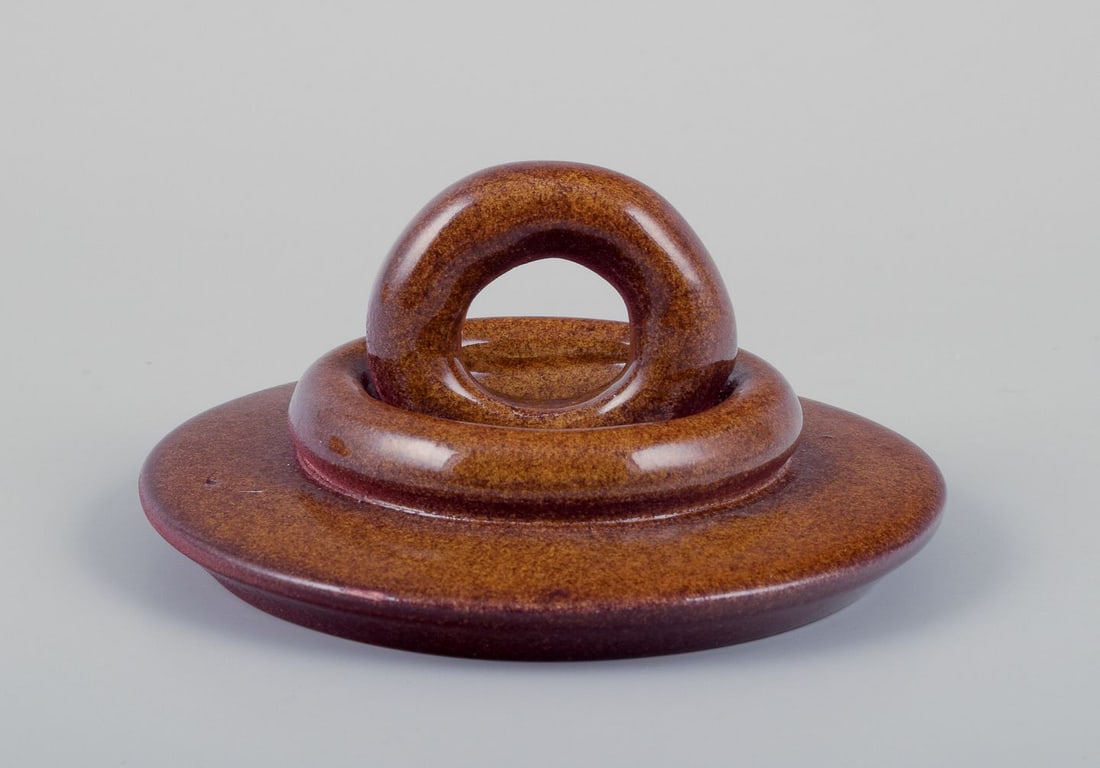 Suzanne Ramie for Atelier Madoura, France. Unique ceramic lidded jar. Mid-20th C. - 6
