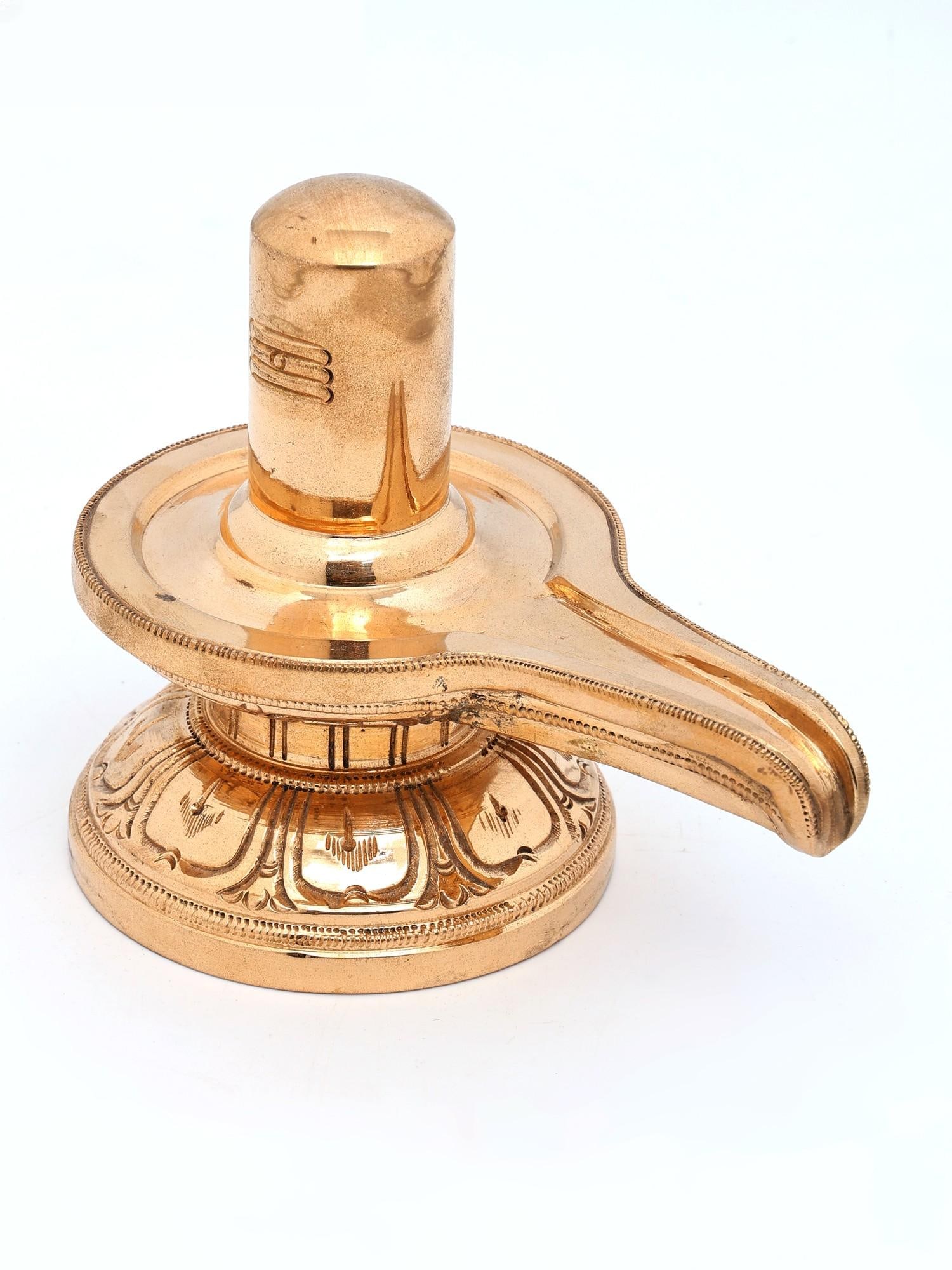 Bronze Shivalinga (Different Sizes): Title: Bronze Shivalinga (Different Sizes) Additional Information: itemcode: DDO062-6 Inch Reserve: $289.00 Shipping: Domestic: Shipping rates are determined by destination International: Foreign ship