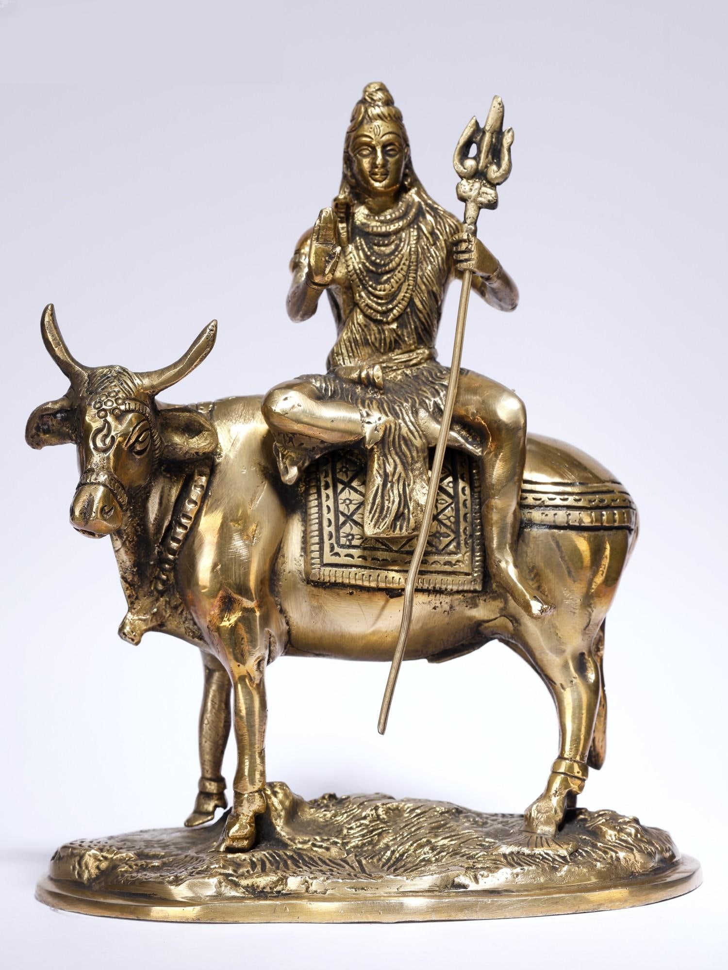 8" Blessing Lord Shiva Seated on Nandi /Brass Statue: Description: --- Additional Information: itemcode: DDM423 Reserve: $192.00 Shipping: Domestic: Shipping rates are determined by destination International: Foreign shipping rates are determined by