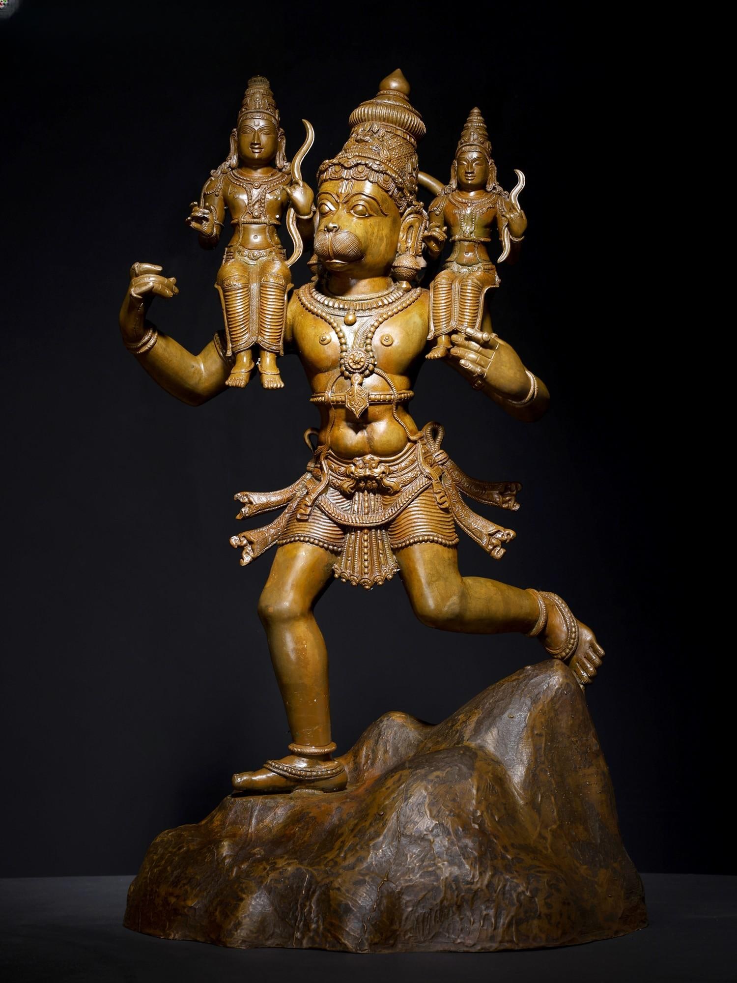 Hanuman Ji Effortlessly Facilitates a Strategic Alliance (1 of 2)