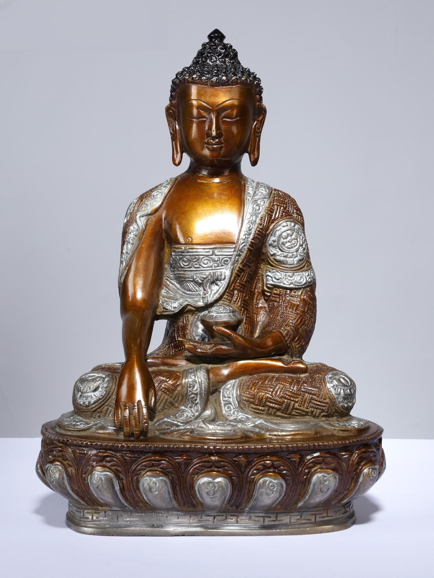 12" Lord Buddha Seated in Bhumisparsha Mudra (Earth-Touching Gesture) /Brass Statue: Description: --- Additional Information: itemcode: DDM924 Reserve: $326.00 Shipping: Domestic: Shipping rates are determined by destination International: Foreign shipping rates are determined by dest